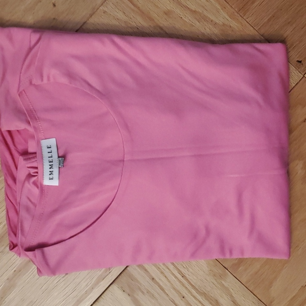 Emmelle Silk Tee - Picture 4 of 11